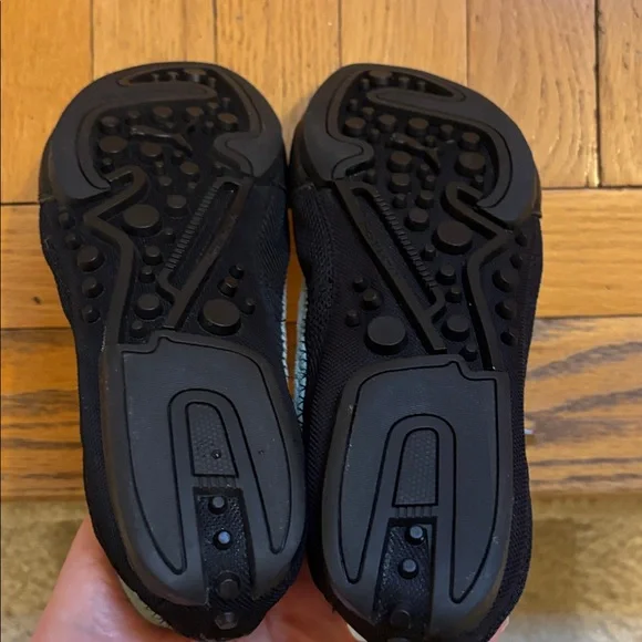 Puma Black and Green Ballet Flats brand new size 8.5 - Picture 8 of 9